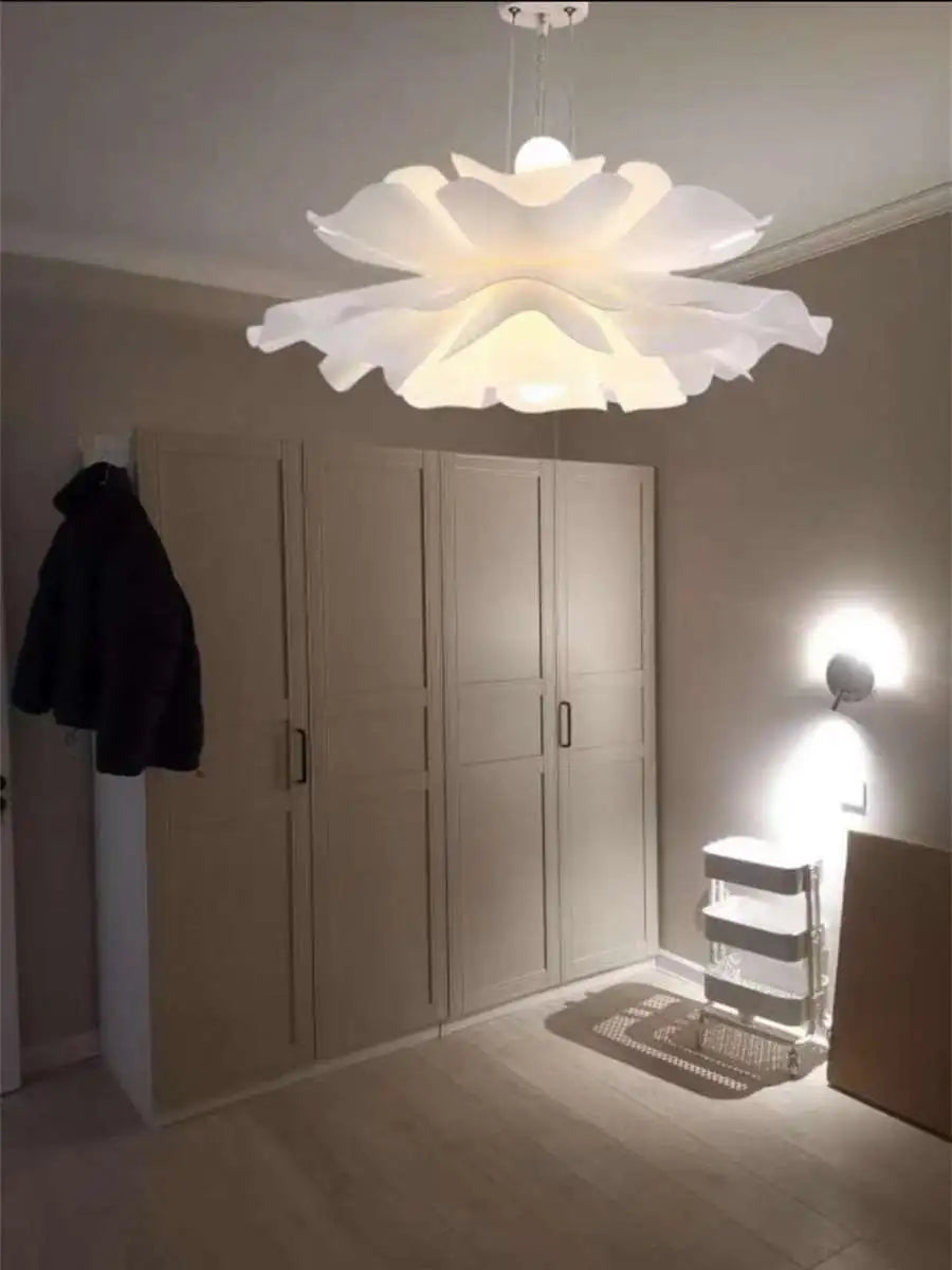 Solfjäder - Lustre fleur de chandelier